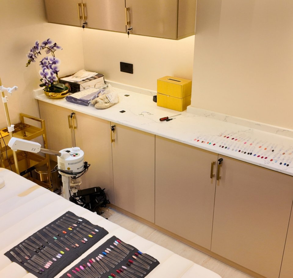 Nailvanna nails section